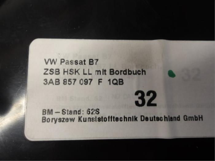 Schowek w desce rozdzielczej z Volkswagen CC (358) 2.0 TSI 16V 2017