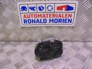 Nuevos Cuerpo de válvula de mariposa Renault Clio V (RJAB) 1.0 TCe 100 12V Precio € 175,00 IVA incluido ofrecido por Automaterialen Ronald Morien B.V.