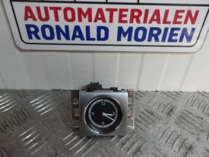 Used Clock Volkswagen CC (358) 2.0 TSI 16V Price € 34,99 Inclusive VAT offered by Automaterialen Ronald Morien B.V.