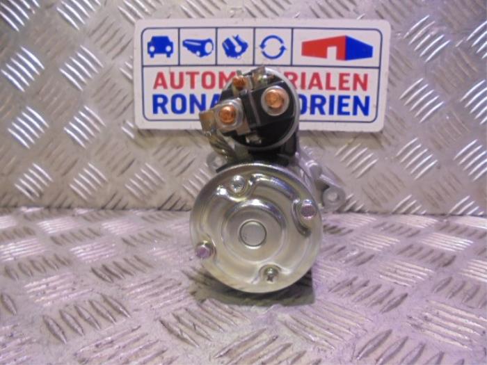 Starter from a Renault Twingo III (AH) 1.0 SCe 75 12V 2021