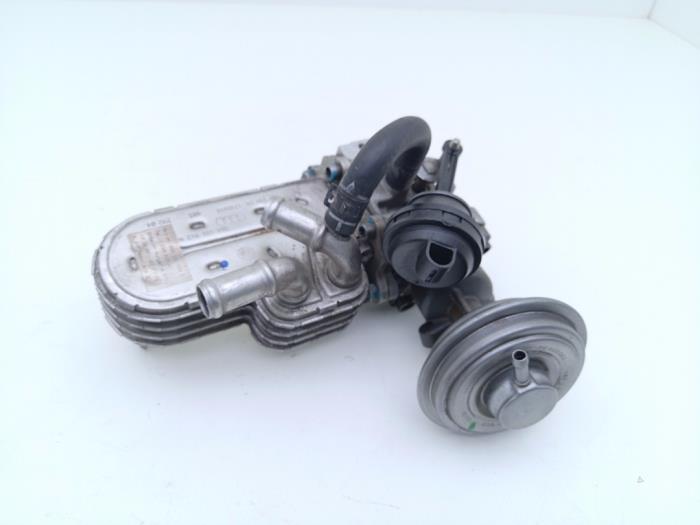 Gebrauchte AGR Ventil Audi A4 (B7) 3.0 TDI V6 24V Quattro Preis € 75,00 Margenregelung angeboten von Automaterialen Ronald Morien B.V.