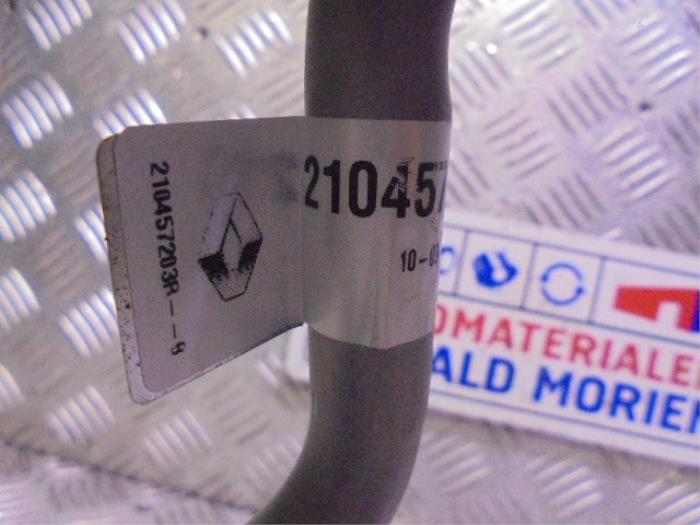 Neue Wasserrohr Renault Clio V (RJAB) 1.0 TCe 100 12V Bi-Fuel Preis € 14,99 Mit Mehrwertsteuer angeboten von Automaterialen Ronald Morien B.V.