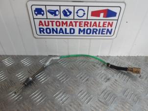 Used Exhaust heat sensor Renault Master IV (ML) 2.3 dCi 16V Price € 65,00 Inclusive VAT offered by Automaterialen Ronald Morien B.V.
