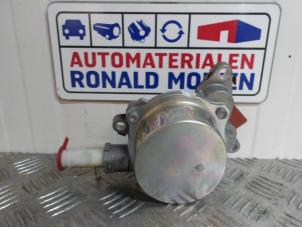 Nuevos Bomba de vacío (diésel) Renault Master Precio € 95,00 IVA incluido ofrecido por Automaterialen Ronald Morien B.V.