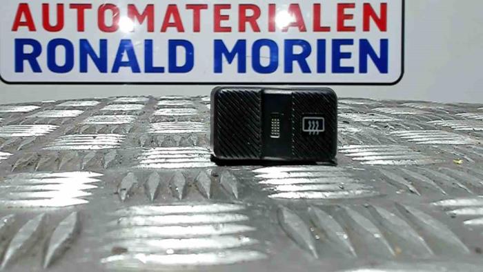 Usagé Commodo Volkswagen Corrado 1.8 G60 Prix € 25,00 Règlement à la marge proposé par Automaterialen Ronald Morien B.V.