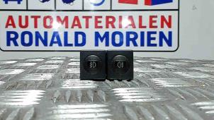 Usados Interruptor Volkswagen Corrado 2.9 VR6 Precio € 25,00 Norma de margen ofrecido por Automaterialen Ronald Morien B.V.