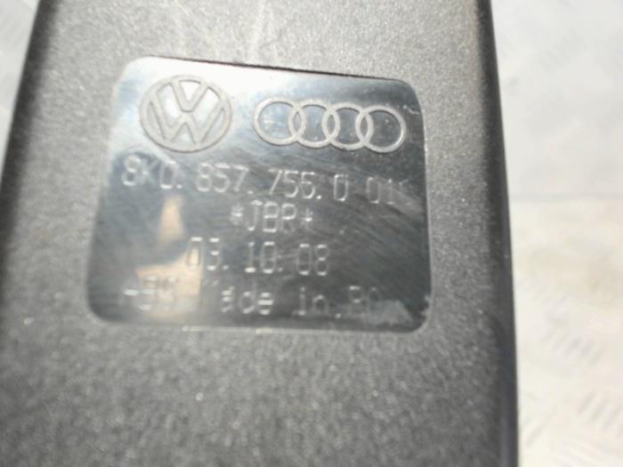 Wtyk pasa bezpieczenstwa prawy przód z Audi A4 Avant (B8) 1.8 TFSI 16V 2009