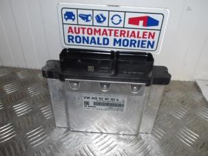 Używane Sterownik wtrysku Seat Ateca (5FPX) 1.0 TSI 12V Cena € 295,00 Z VAT oferowane przez Automaterialen Ronald Morien B.V.