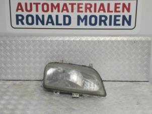 Used Headlight, right Ford Galaxy (WGR) 2.8i V6 Price € 35,00 Margin scheme offered by Automaterialen Ronald Morien B.V.