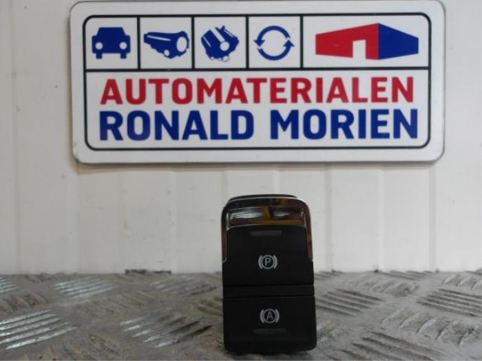 Gebrauchte Handbremse Schalter Seat Ateca (5FPX) 1.0 TSI 12V Preis € 14,99 Mit Mehrwertsteuer angeboten von Automaterialen Ronald Morien B.V.