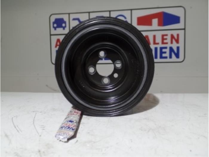 Gebrauchte Kurbelwelle Riemenscheibe Volkswagen Tiguan (5N1/2) 2.0 TDI 16V Preis € 34,99 Mit Mehrwertsteuer angeboten von Automaterialen Ronald Morien B.V.