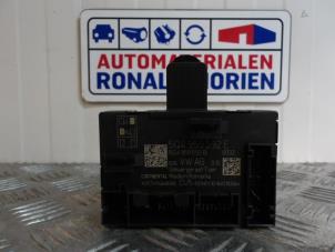 Used Central door locking module Seat Ateca (5FPX) 1.0 TSI 12V Price € 25,00 Inclusive VAT offered by Automaterialen Ronald Morien B.V.