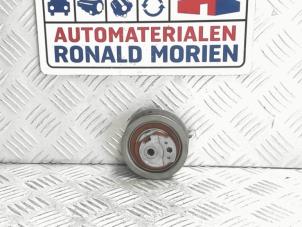 Używane Rolka napinajaca pasa rozrzadu Volkswagen Tiguan (5N1/2) 2.0 TDI 16V Cena € 20,00 Z VAT oferowane przez Automaterialen Ronald Morien B.V.
