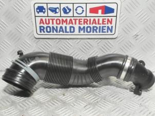 Used Air intake hose Volkswagen Tiguan (5N1/2) 2.0 TDI 16V Price € 25,00 Inclusive VAT offered by Automaterialen Ronald Morien B.V.