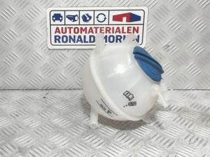 Used Expansion vessel Volkswagen Tiguan (5N1/2) 2.0 TDI 16V Price € 9,99 Inclusive VAT offered by Automaterialen Ronald Morien B.V.
