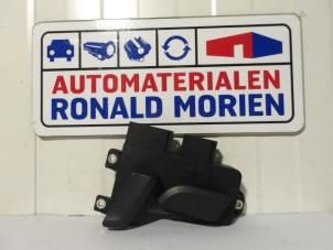 Używane Przelacznik pozycji fotela Audi A3 Sportback (8PA) 2.0 TDI 16V Cena € 20,00 Procedura marży oferowane przez Automaterialen Ronald Morien B.V.
