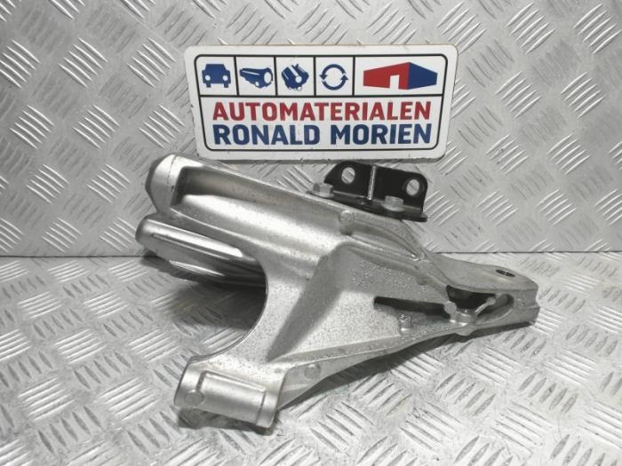 Used Engine mount Volkswagen Transporter/Caravelle T6 2.0 TDI 204 4Motion Price € 59,00 Inclusive VAT offered by Automaterialen Ronald Morien B.V.