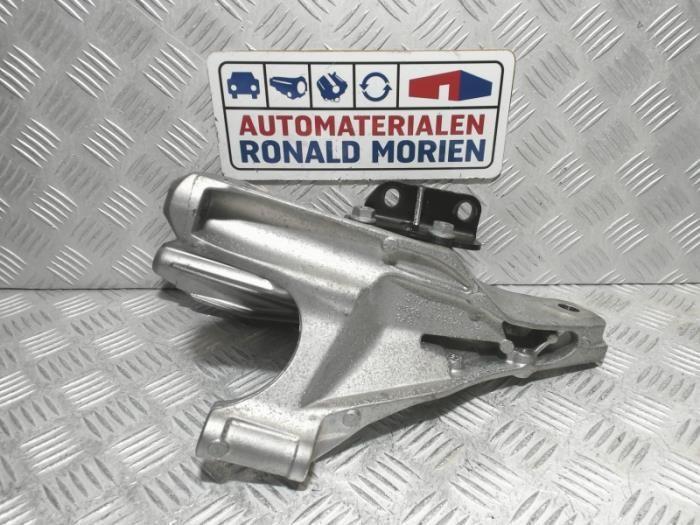 Used Engine mount Volkswagen Transporter/Caravelle T6 2.0 TDI 204 4Motion Price € 59,00 Inclusive VAT offered by Automaterialen Ronald Morien B.V.
