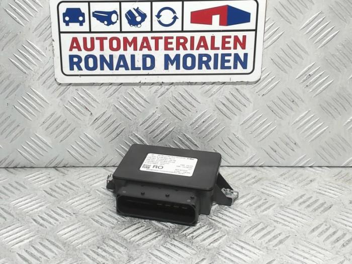 Używane Modul hamulca postojowego Mercedes B (W246/W242) 1.6 B-200 BlueEFFICIENCY Turbo 16V Cena € 45,00 Procedura marży oferowane przez Automaterialen Ronald Morien B.V.