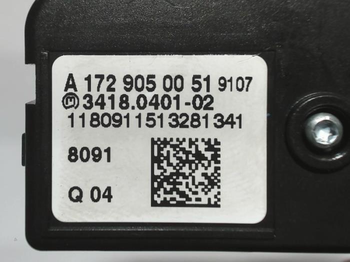 Interruptor de un Mercedes-Benz B (W246,242) 1.6 B-200 BlueEFFICIENCY Turbo 16V 2018