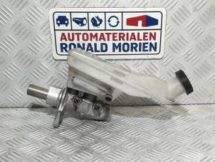 Używane Glówny cylinder hamulcowy Mercedes B (W246,242) 1.6 B-200 BlueEFFICIENCY Turbo 16V Cena € 39,00 Procedura marży oferowane przez Automaterialen Ronald Morien B.V.