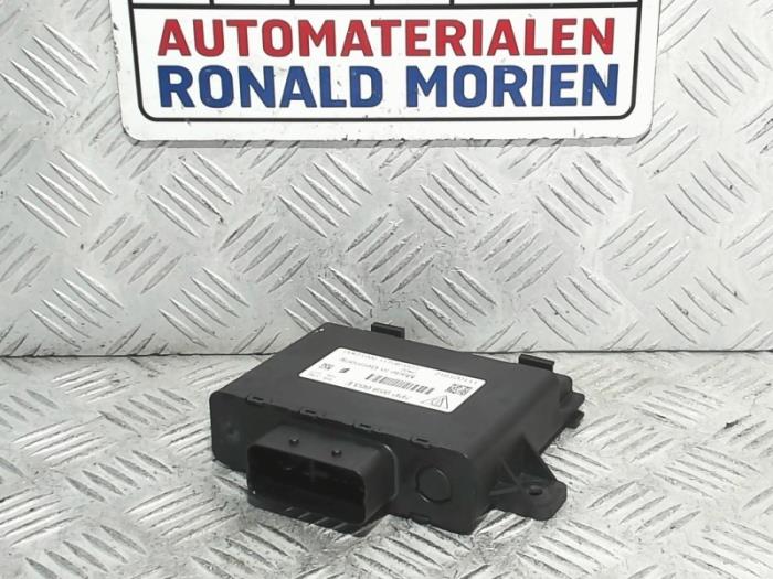 Used Computer, miscellaneous Porsche Panamera (970) 3.0 D V6 24V Price € 42,35 Inclusive VAT offered by Automaterialen Ronald Morien B.V.