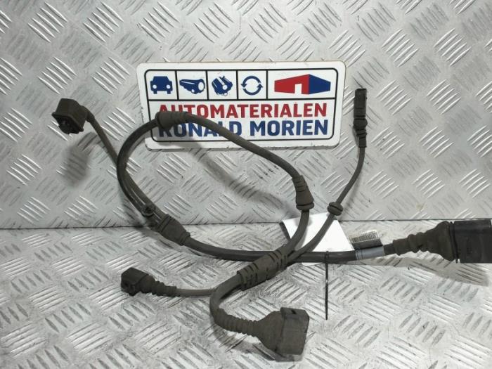 Begagnade Kablage Porsche Panamera (970) 3.0 D V6 24V Pris € 25,00 Inklusive moms erbjuds av Automaterialen Ronald Morien B.V.