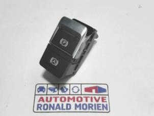 Used Parking brake switch Audi A7 Sportback (4GA/4GF) 3.0 TDI Clean Diesel V6 24V Quattro Price € 20,00 Inclusive VAT offered by Automaterialen Ronald Morien B.V.