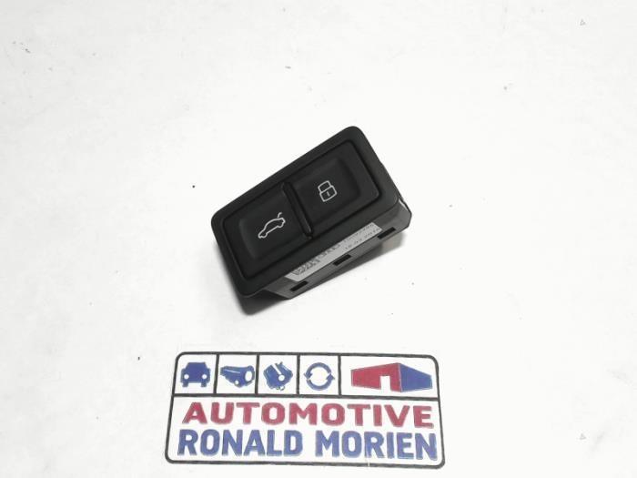 Usados Interruptor Audi A7 Sportback (4GA/4GF) 3.0 TDI Clean Diesel V6 24V Quattro Precio € 14,99 IVA incluido ofrecido por Automaterialen Ronald Morien B.V.