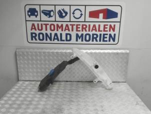 Used Front windscreen washer reservoir Audi A7 Sportback (4GA/4GF) 3.0 TDI Clean Diesel V6 24V Quattro Price € 34,99 Inclusive VAT offered by Automaterialen Ronald Morien B.V.