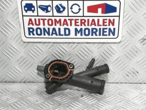 Used Thermostat housing Volkswagen Tiguan (5N1/2) 2.0 TDI 16V 4Motion Price € 14,99 Inclusive VAT offered by Automaterialen Ronald Morien B.V.