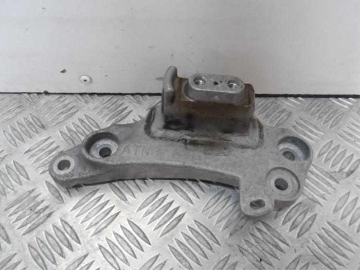 Gearbox mount from a Peugeot Partner (EF/EU) 1.5 BlueHDi 130 2019