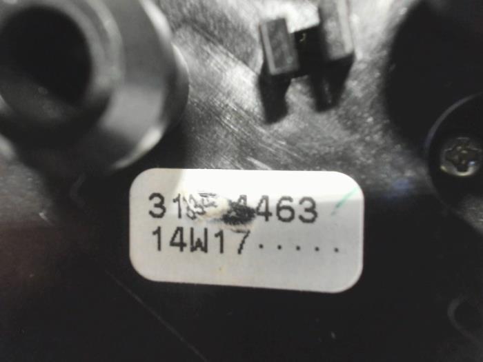 Radiobedienung Lenkrad van een Volvo V40 (MV) 2.0 D4 16V 2014