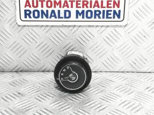 Used Gear stick Peugeot Partner (EF/EU) 1.5 BlueHDi 130 Price € 55,00 Margin scheme offered by Automaterialen Ronald Morien B.V.