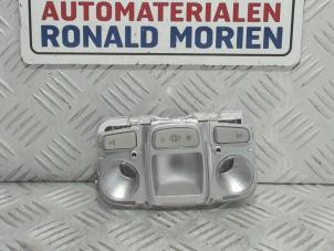Usagé Eclairage intérieur avant Peugeot Partner (EF/EU) 1.5 BlueHDi 130 Prix € 19,00 Règlement à la marge proposé par Automaterialen Ronald Morien B.V.