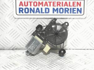 Used Door window motor Audi A4 (B9) 3.0 TDI V6 24V Quattro Price € 14,99 Inclusive VAT offered by Automaterialen Ronald Morien B.V.