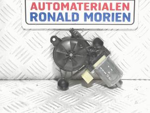 Używane Silnik szyby drzwiowej Audi A4 (B9) 3.0 TDI V6 24V Quattro Cena € 14,99 Z VAT oferowane przez Automaterialen Ronald Morien B.V.