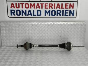 Used Drive shaft, rear left Audi A4 (B9) 3.0 TDI V6 24V Quattro Price € 135,00 Inclusive VAT offered by Automaterialen Ronald Morien B.V.
