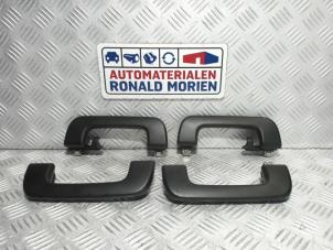 Used Handle set Audi A4 (B9) 3.0 TDI V6 24V Quattro Price € 39,00 Inclusive VAT offered by Automaterialen Ronald Morien B.V.