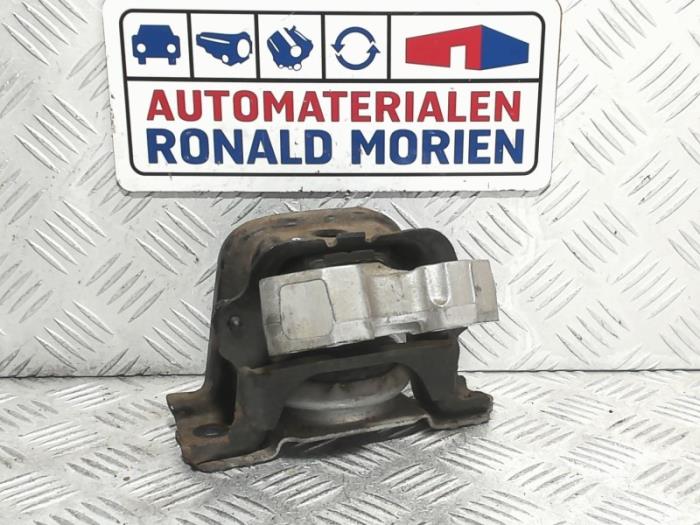 Gebrauchte Motorlager Peugeot 207 SW (WE/WU) 1.6 16V Preis € 25,00 Margenregelung angeboten von Automaterialen Ronald Morien B.V.