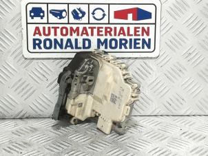 Used Front door lock mechanism 4-door, right Audi A4 Avant (B9) 2.0 TDI Ultra 16V Price € 34,99 Inclusive VAT offered by Automaterialen Ronald Morien B.V.