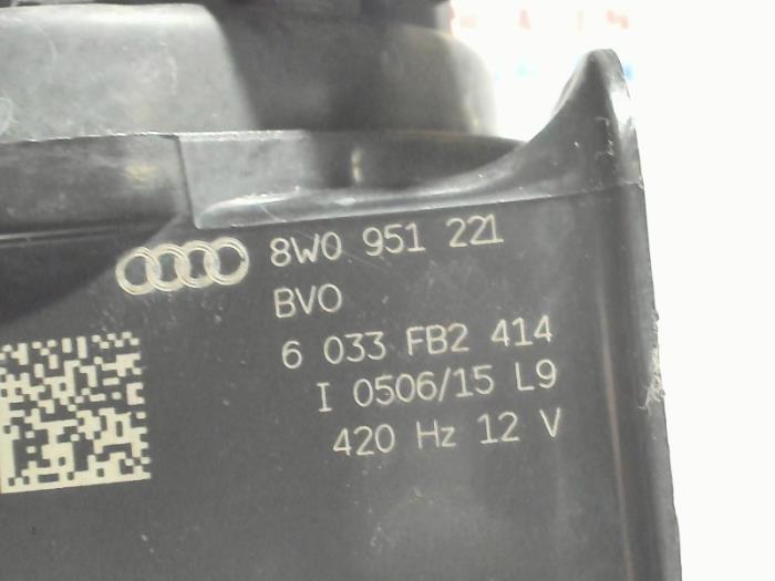 Horn from a Audi A4 Avant (B9) 2.0 TDI Ultra 16V 2016