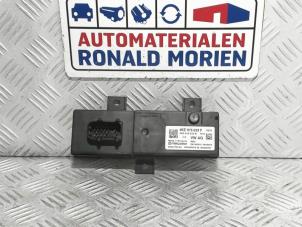 Usados Módulo de control de la batería Audi E-tron (GEN) 55 Precio € 89,00 IVA incluido ofrecido por Automaterialen Ronald Morien B.V.
