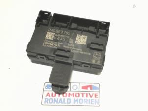 Used Central door locking module Audi E-tron (GEN) 55 Price € 39,00 Inclusive VAT offered by Automaterialen Ronald Morien B.V.