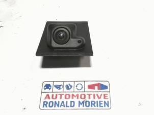 Used Reversing camera Audi E-tron (GEN) 55 Price € 95,00 Inclusive VAT offered by Automaterialen Ronald Morien B.V.