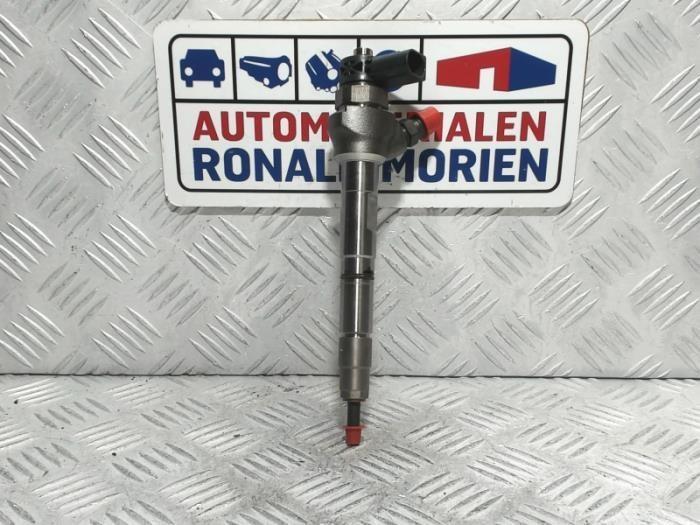Używane Wtryskiwacz (Diesel) Audi TT (FV3/FVP) 2.0 TDI 16V Cena € 59,29 Z VAT oferowane przez Automaterialen Ronald Morien B.V.