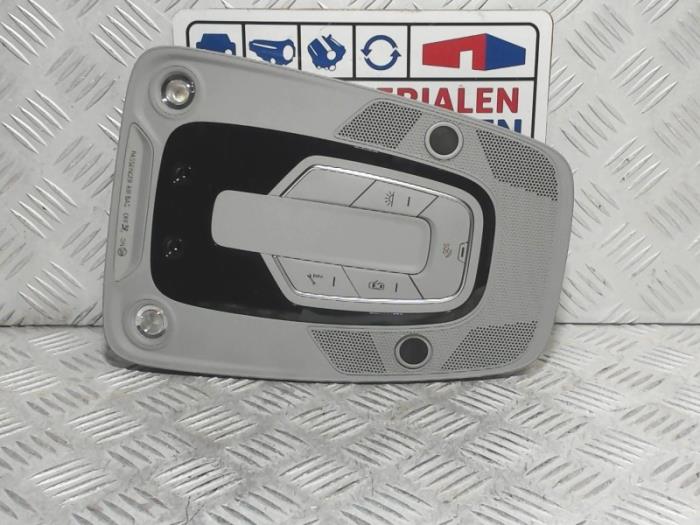 Begagnade Innerbelysning, fram Audi Q5 (FYB/FYG) 2.0 TDI 16V Quattro Pris € 40,00 Inklusive moms erbjuds av Automaterialen Ronald Morien B.V.
