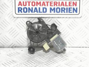 Used Door window motor Audi A4 Avant (B9) 2.0 TFSI 16V g-tron Price € 14,99 Inclusive VAT offered by Automaterialen Ronald Morien B.V.