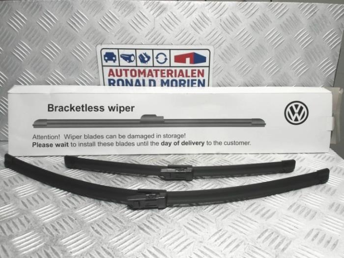 Wischerblatt Set van een Volkswagen Golf VII (AUA) 1.6 TDI BlueMotion 16V 2016