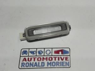 Used Interior lighting, front Audi A4 Avant (B9) 2.0 TFSI 16V g-tron Price € 5,00 Inclusive VAT offered by Automaterialen Ronald Morien B.V.